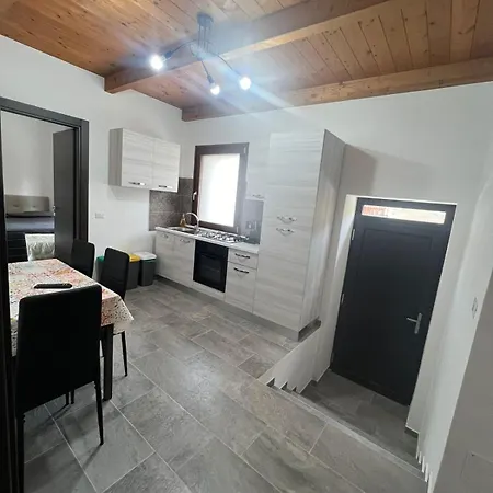 Semesterbostad Fleo House - Zona Centralissima Di